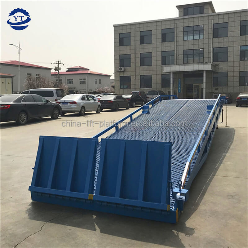 warehouse flatbed mobile dock yard ramp hydraulic lifting platform mobile forklift container loading dock ramp