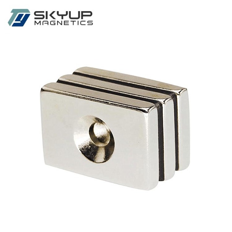 N42eh Strong Rare earth neodymium countersunk block magnet with hole