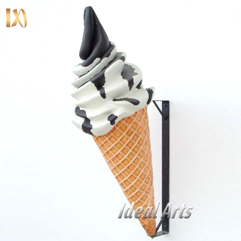 Large fiberglass ice cream cone statue for shop decoration