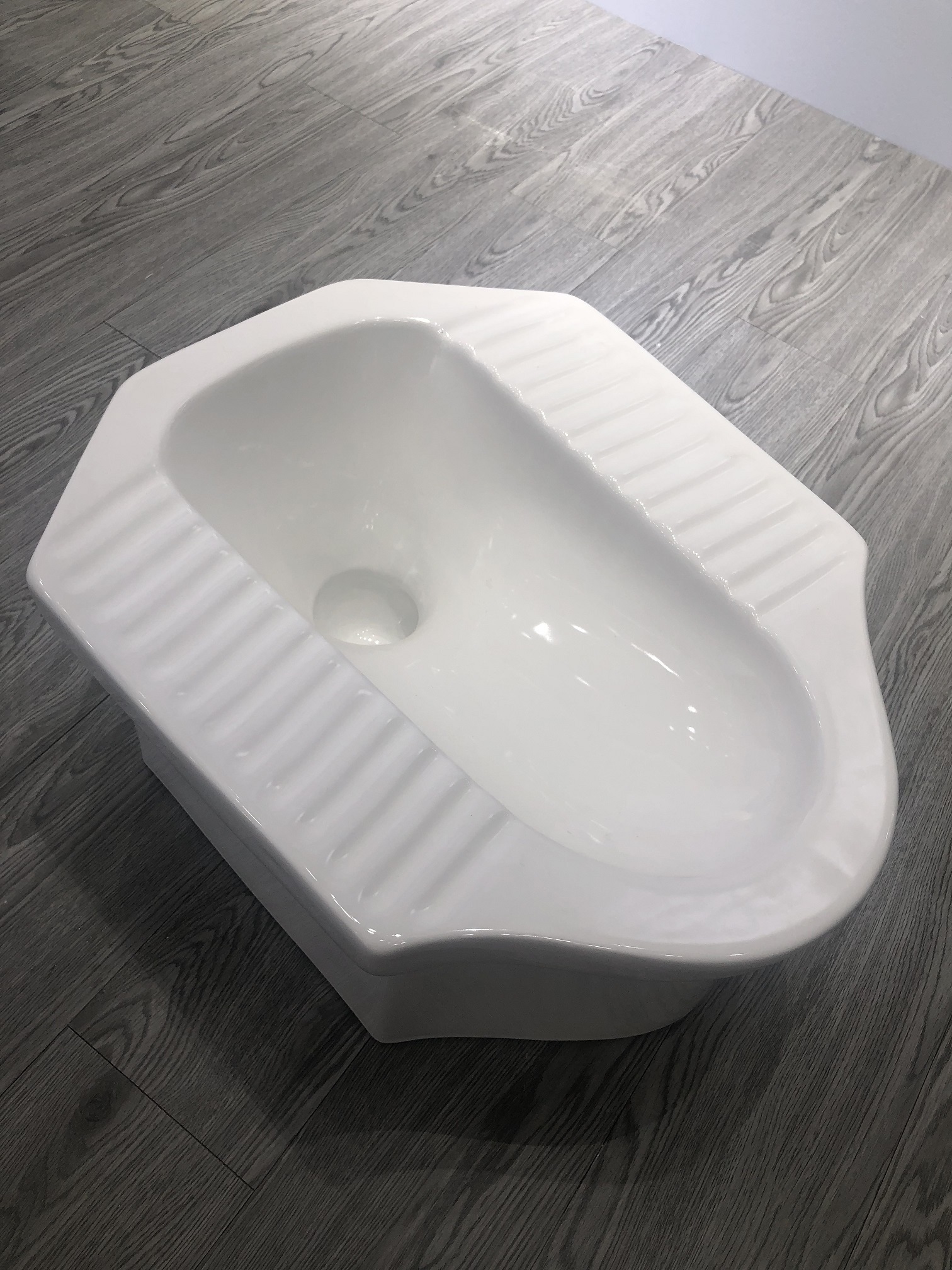 ceramic wc squatting pan cheap Thiailand squat pan with platform bathroom squat toilet bowl sanitary ware