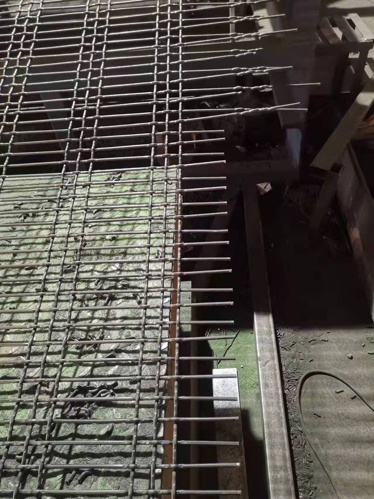 Slot Screen Rectangular Spring Steel Metal Wire Mesh Screen for mining,quarry,aggregate production industries