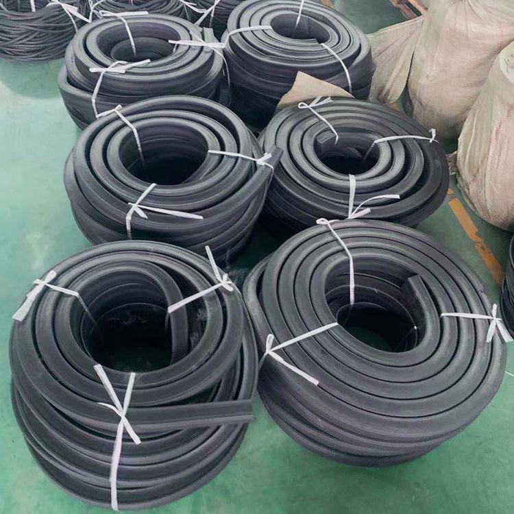 High quality OEM epdm solid rubber strips sponge foam extrusion seal strip