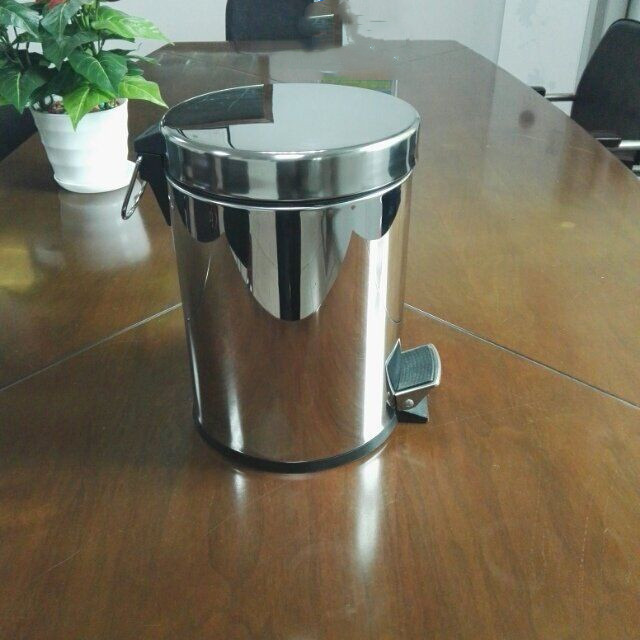 Wholesale round stainless steel pedal trash can household foot pedal bin with plastic inner bucket