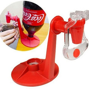 Factory Wholesale Portable Soda Dispenser Faucet Fizzy Drinking Cola Saver Dispenser Bottle Soda Water Plastic Drink Dispenser