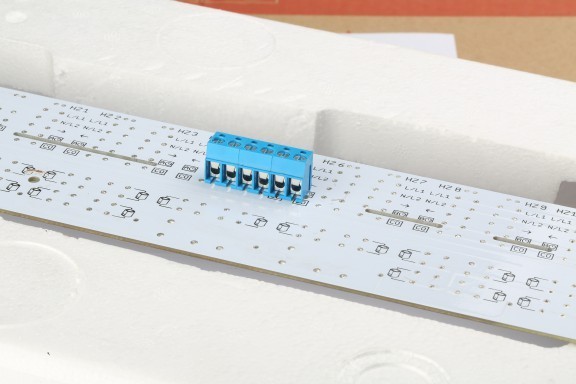 Cross DG300 KF300 5.0mm 300V Blue PCB screw terminal block for wireless  lighting system electronics