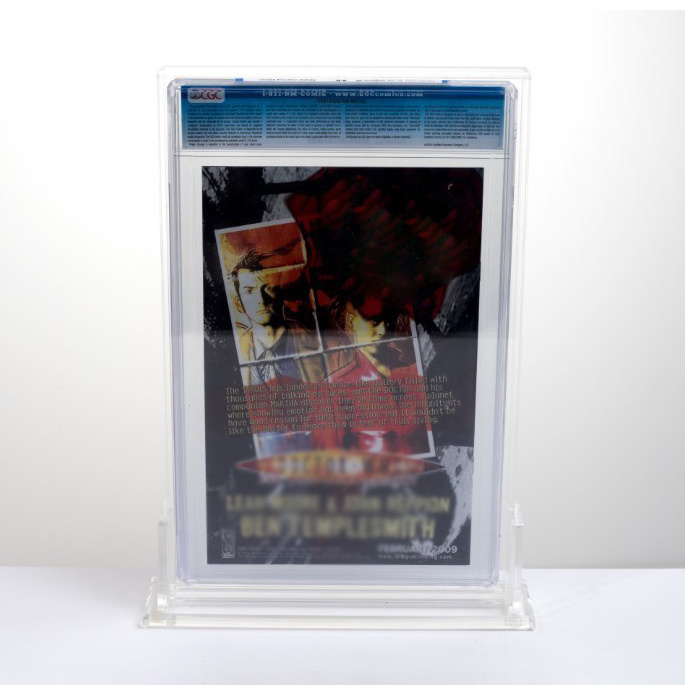 Factory Custom Wholesale UV-FLEX acrylic display case PGX slab frame for graded comic books