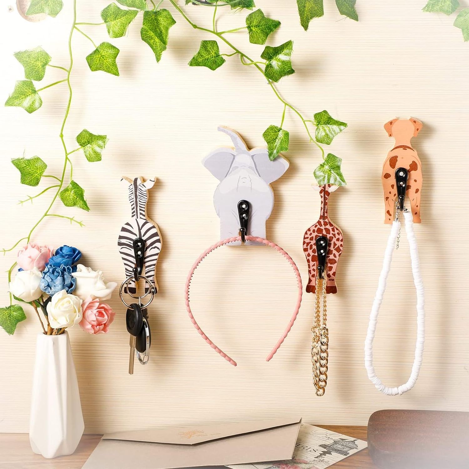 Safari Animal Wall Hooks Decorative Kids Coat Wall Mounted Hooks Wooden Animal Wall Hanger Hooks  Nursery Bedroom Home Decor