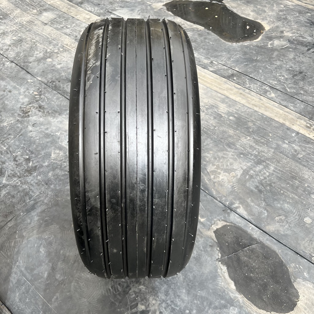 Agricultural harvest machine tires I-1 12.5L-15;11L-16;11L-15