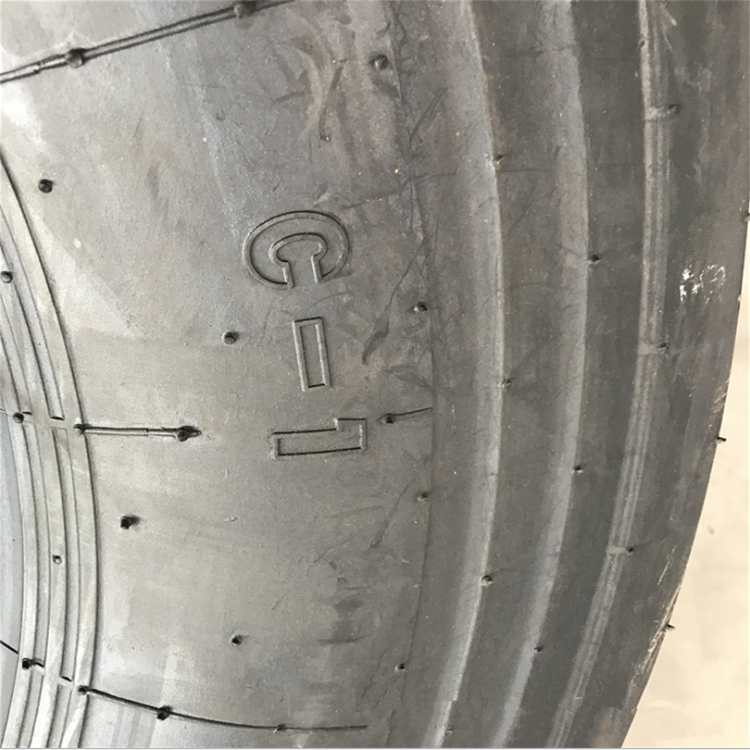 Smooth slick tyres 9.5/65-15 10.5/80-16 7.50-16 9.00-20 11.00-20 12.00-20 13/80-20 14/70-20 OTR tire Off the road tire c-1