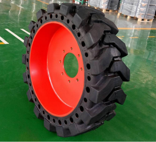 10-16.5, 31x6x10, 31x10-16, 12-16.5, 33x6x11, 33x12-20 Skid steer solid tyres / tyres for Bobcat Loader