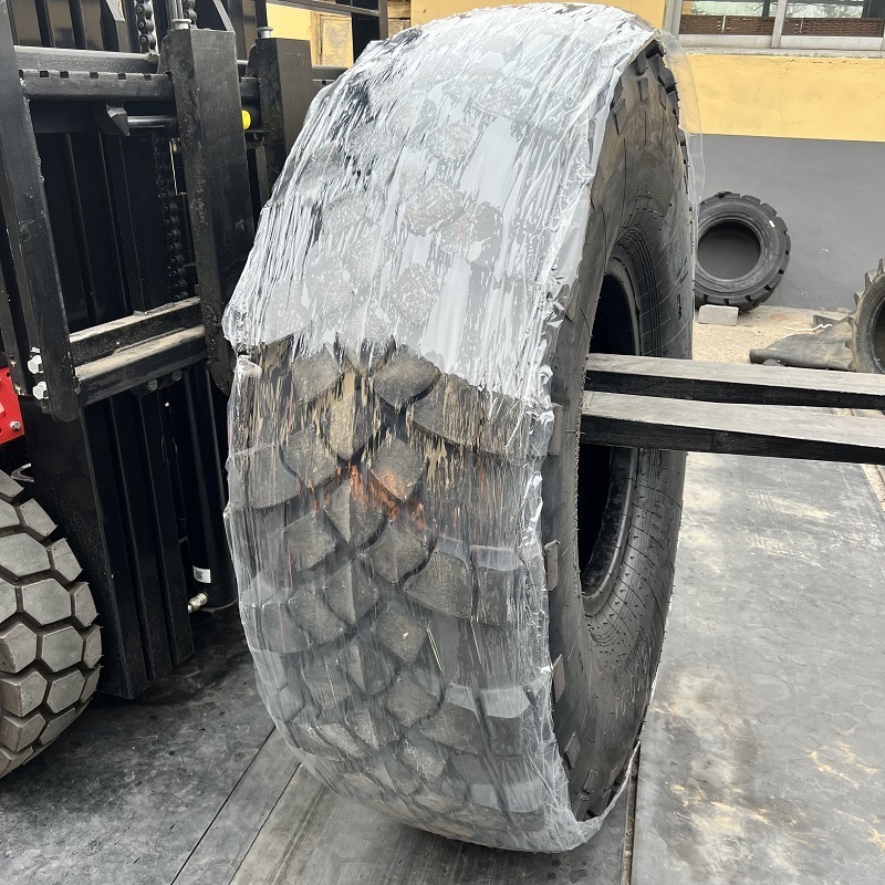 Truck tire 18.00-24 1600X600-610