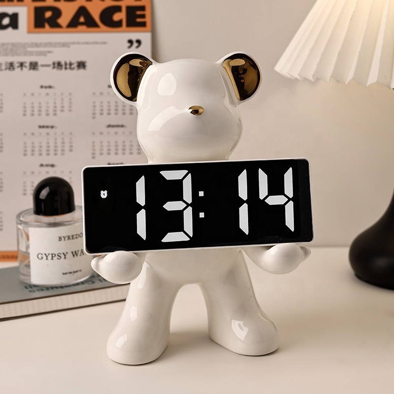 BHM Light luxury violent bear clock ornaments home living room entrance bedroom decoration desktop electronic clock