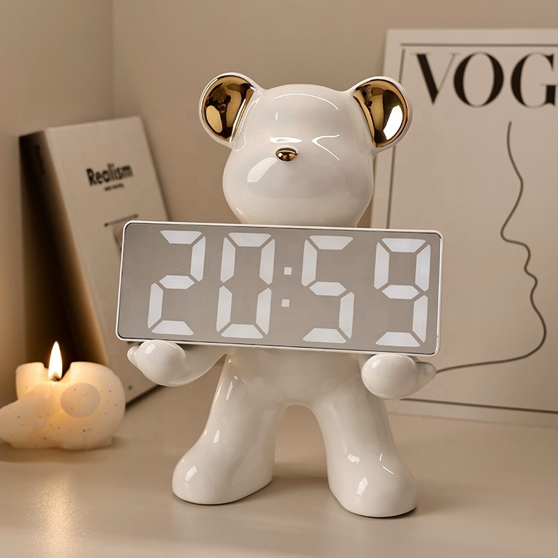 BHM Light luxury violent bear clock ornaments home living room entrance bedroom decoration desktop electronic clock