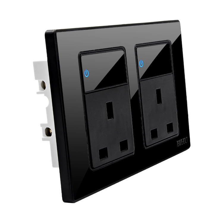 British Standard Uk Double 13Amp Wall Switched Socket With Light