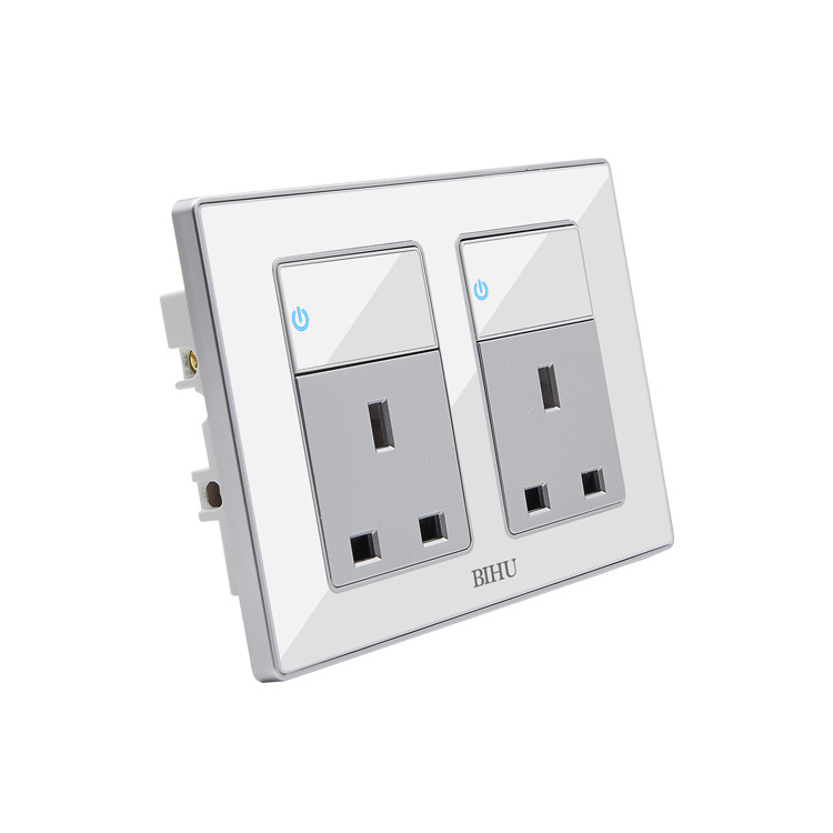 British Standard Uk Double 13Amp Wall Switched Socket With Light