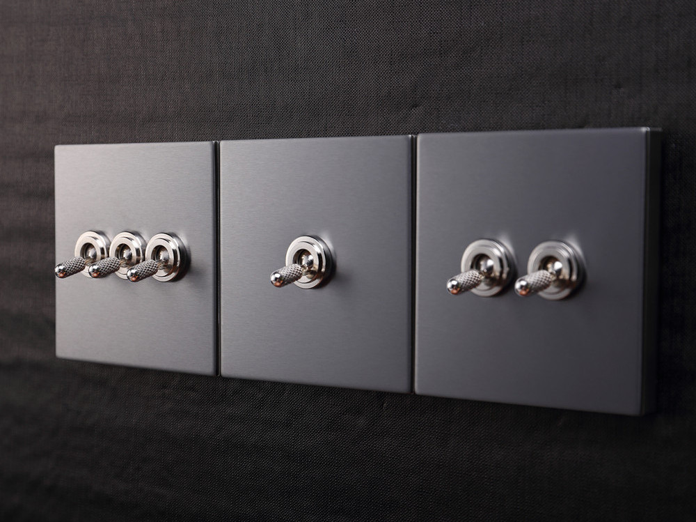 silver brushed stainless steel metal plate high quality designed 2gang 2way wall switch for hotel