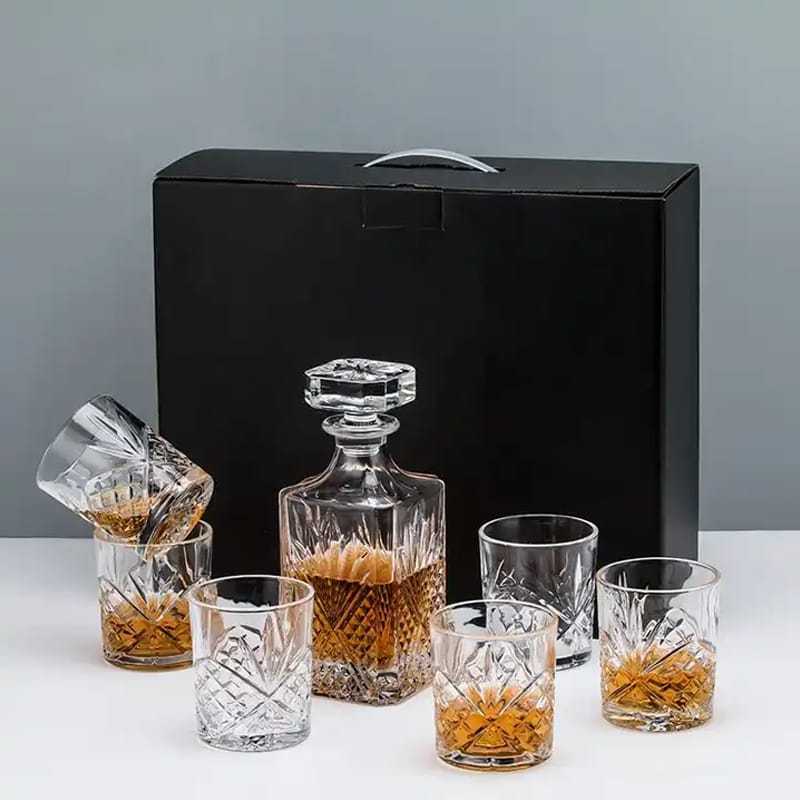 Men's Whiskey Decanter Set 27 oz 800ml Decanter with 4 Whiskey Glasses Bourbon Housewarming Whiskey Glass Set Gift