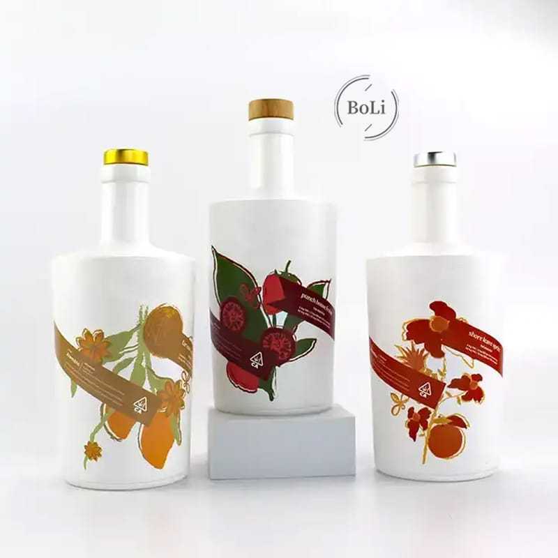 Customized Clear ceramic Glass whiskey Bottle 200ml 375ml 500ml 1l Liquor Vodka Bottle Botellas De Cristal Para Licor 750 ml