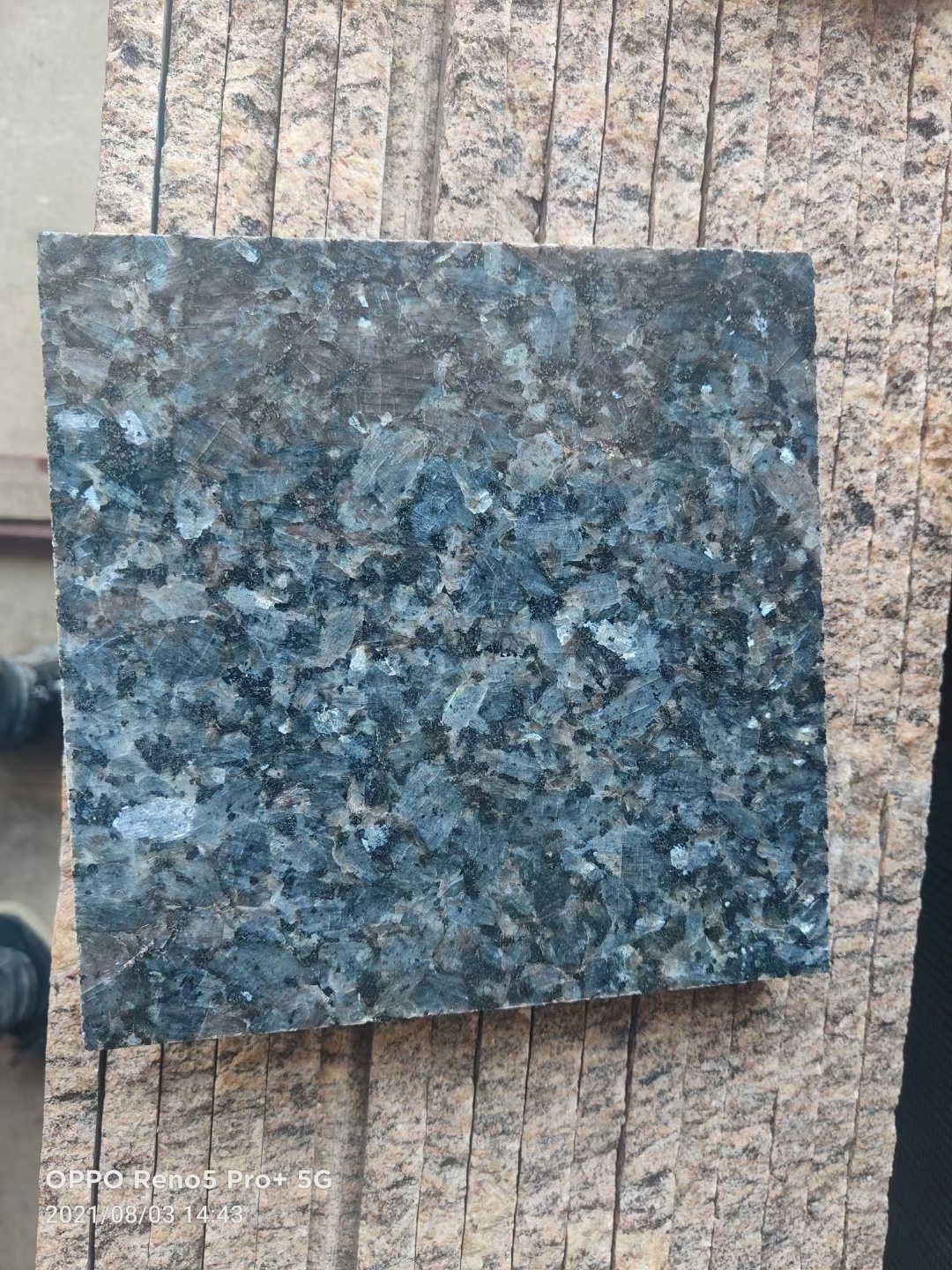 Wholesale Price Natural Stone Modern Pearl Marble Kitchen Countertop Polished Blue Slab Chinese Granite Price