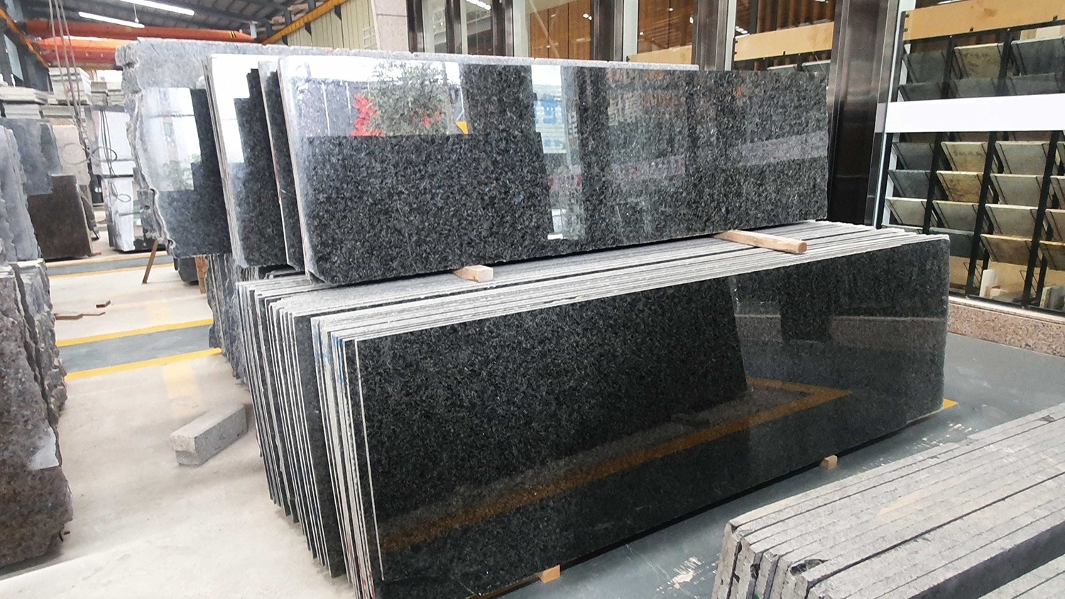 Hot Sale Natural Stone Granite Slab Kitchen Countertop Vanity Top Big Slab Marbles and Granites