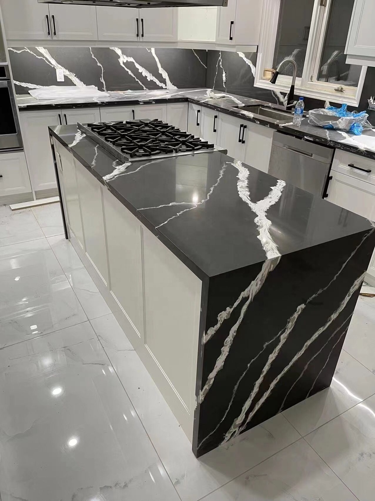 Artificial Kitchen Worktops Nero Vanity Top with White Veins Black Quartz Countertop