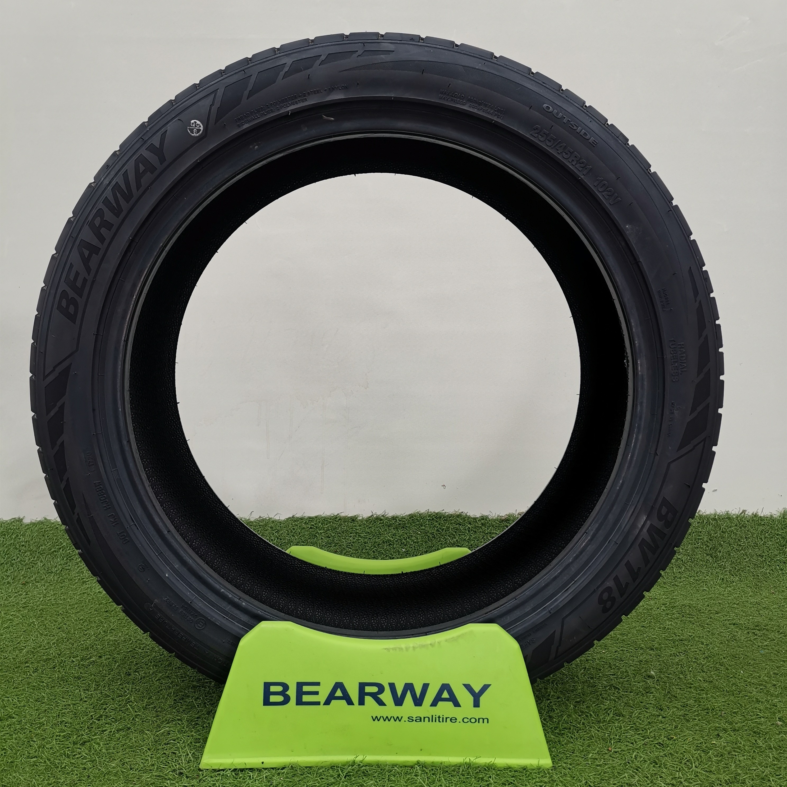 Economy tyre SANLI BEARWAY MARSWAY high quality PCR tire UHP HT AT RT MT 315/30R22 325/35R22 325/40R22