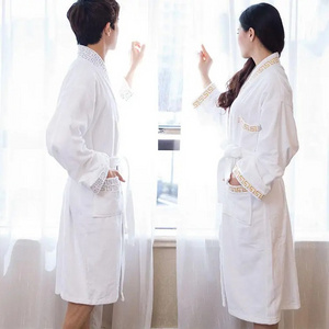 CFL factory price oem customized brand logo unisex luxury 100% cotton hilton hotel kimono collar bathrobe