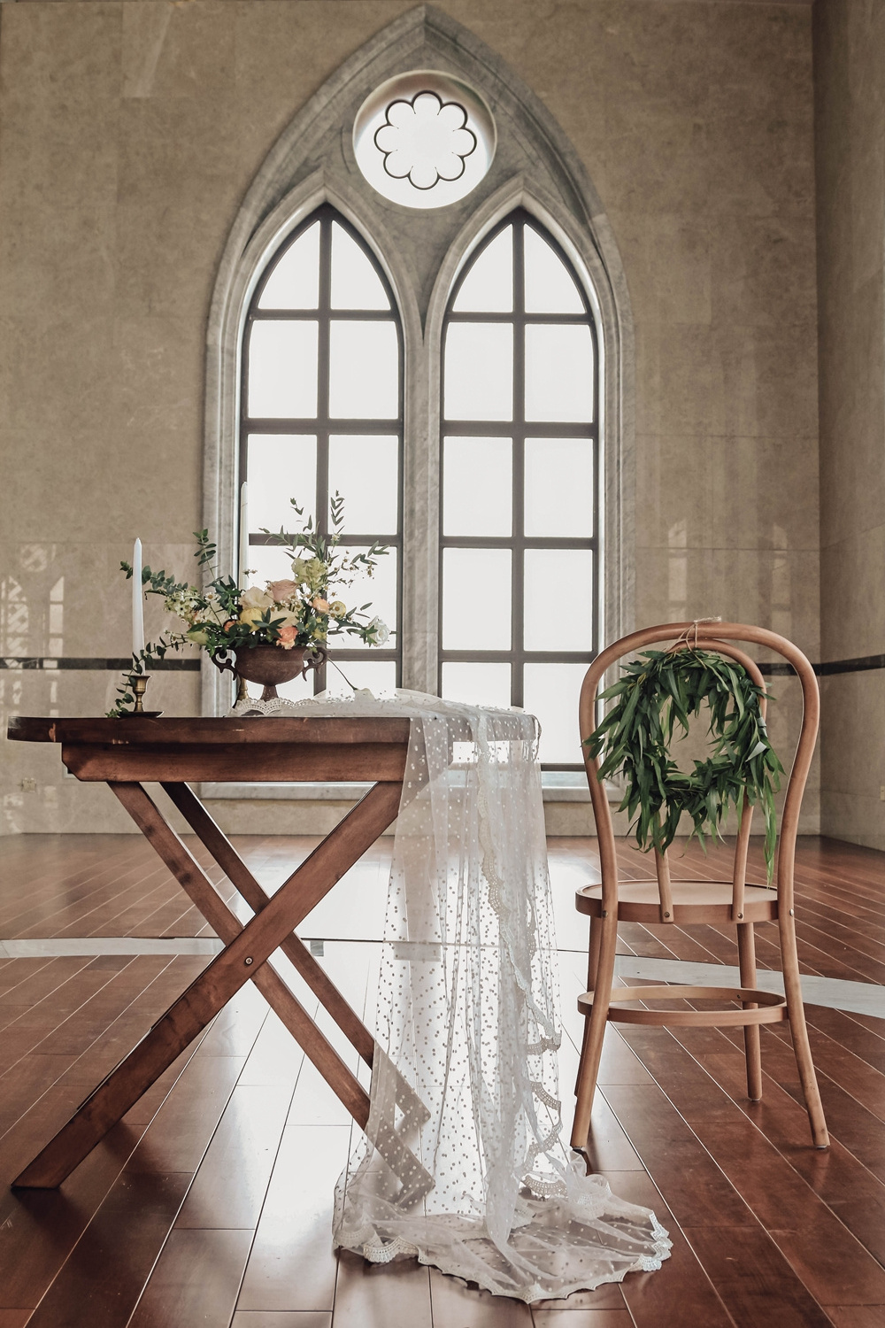 French solid wood and resin farm dining wedding bentwood thonet chair