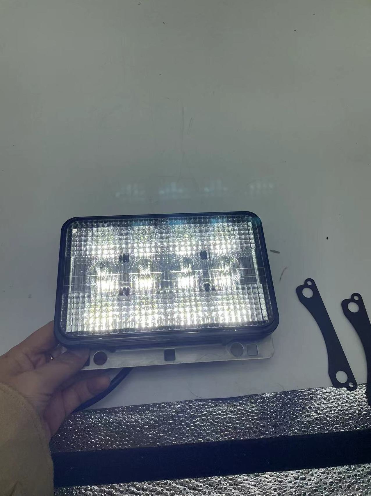 autodragons LED tractor headlight 6.5 inch 6x4 square LED Working light for agricultural machinery