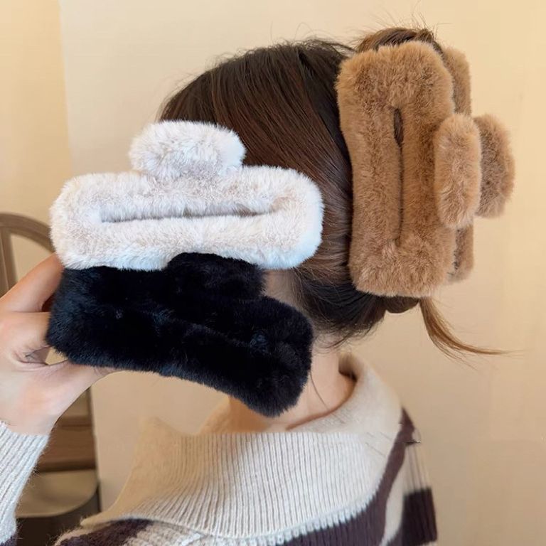 New Style Fluffy Large Hair Claw Clips 12cm Jumbo Rectangle Solid Color Furry Women Hair Accessories For Winter