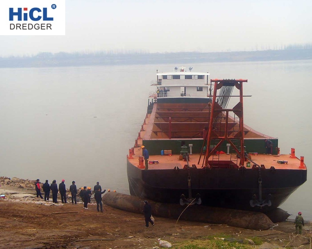 2021 China HICL shipyard 1000t self-unloading sand ship/hot selling ship barge used/sand dredger barge sale