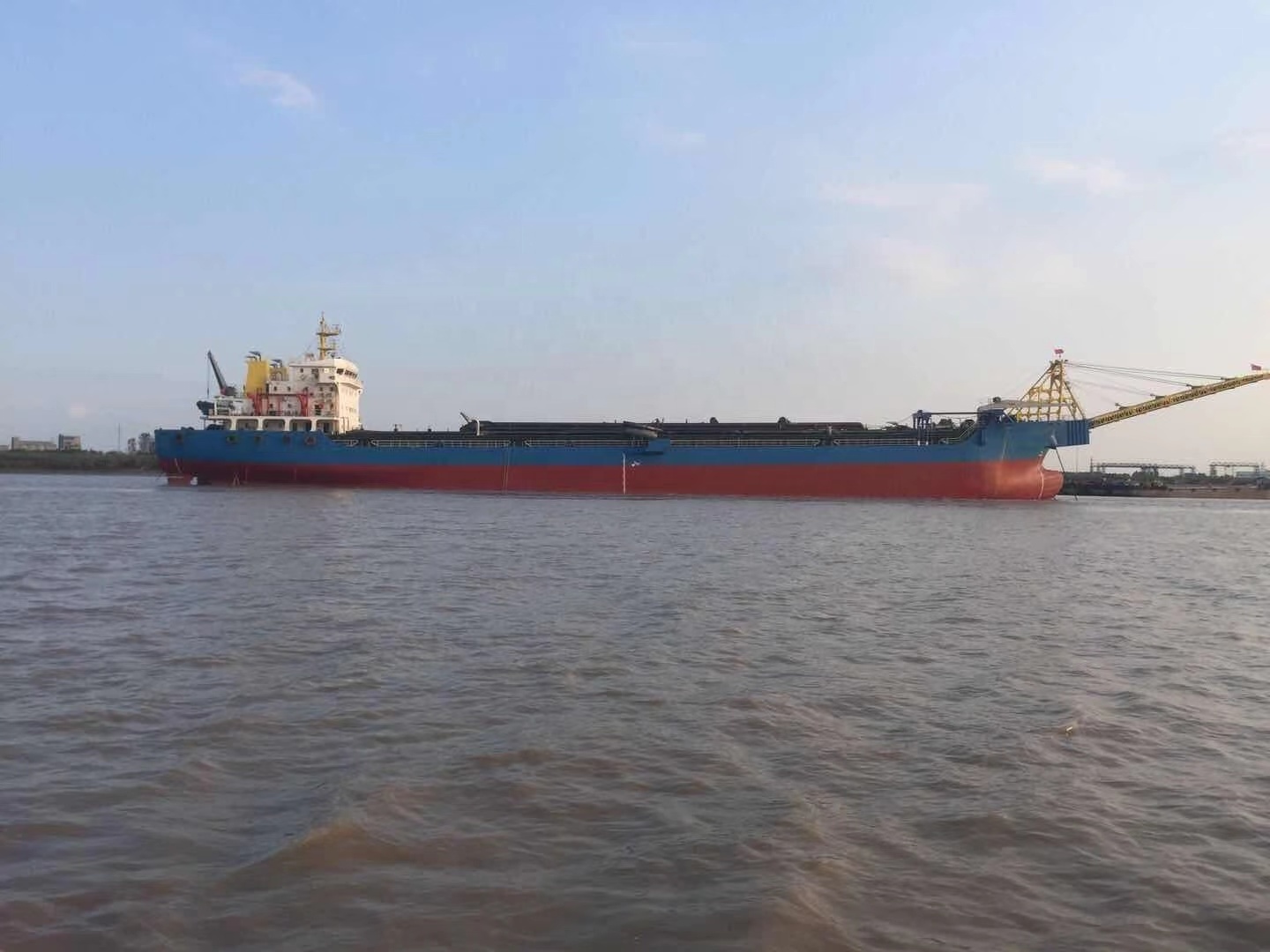 China HICL shipyard 1000t sand pumping barge/sand barge with conveyor belt for sale/barge 300ft (CCS certificate)