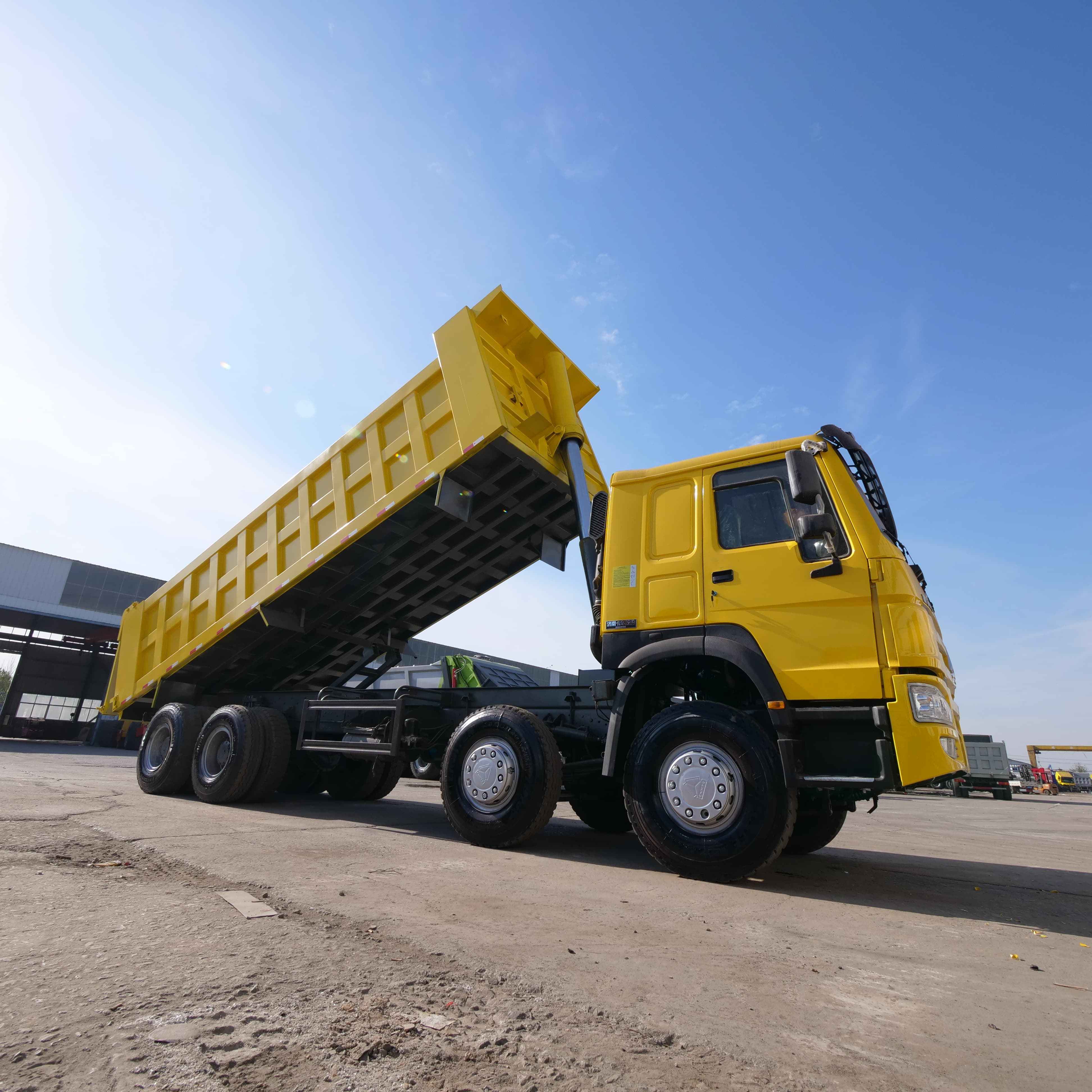 Brand New Diesel Power 400 430 hp Sinotruk HOWO 8x4 12 wheel 40 Ton Euro 3 Emission Standard Dump Truck