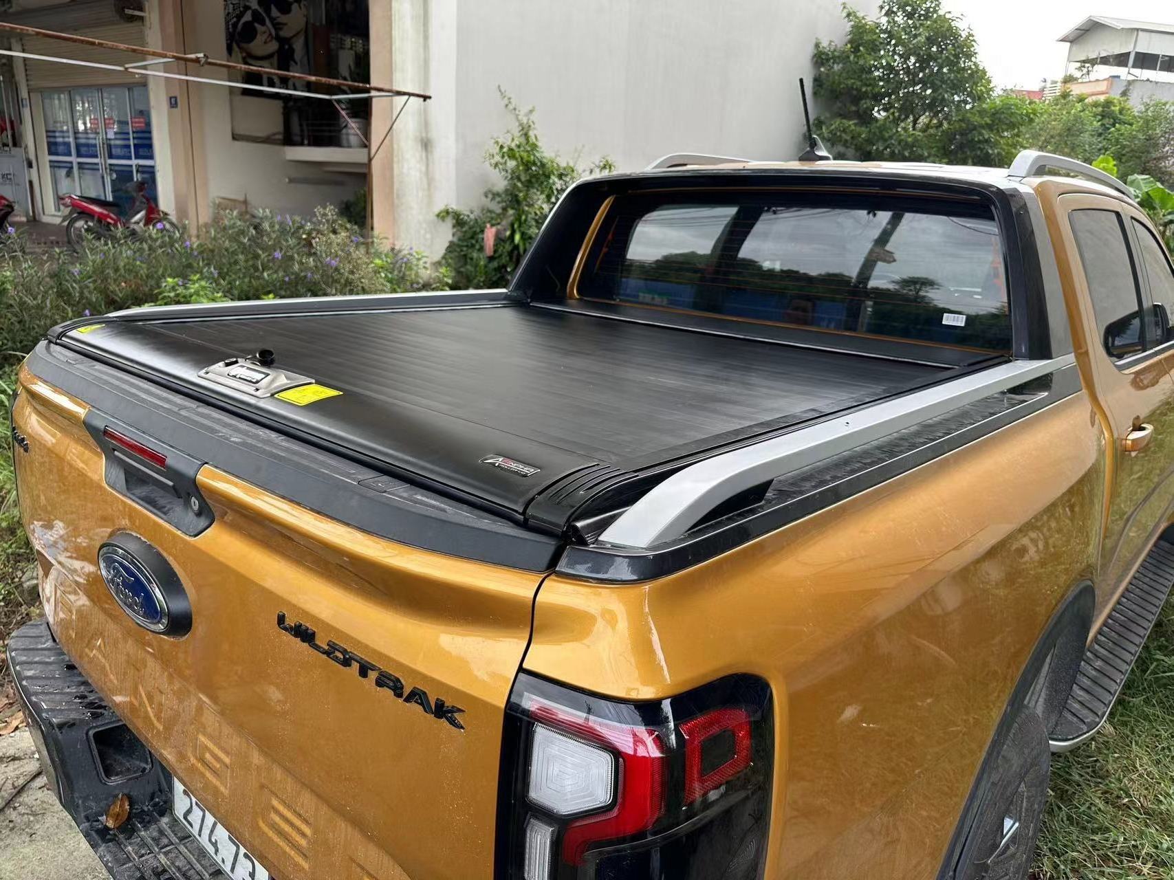 the best pickup truck retractable roll N lock cover for Mazda BT50 hot sale aluminum tub lid trunk bed protector