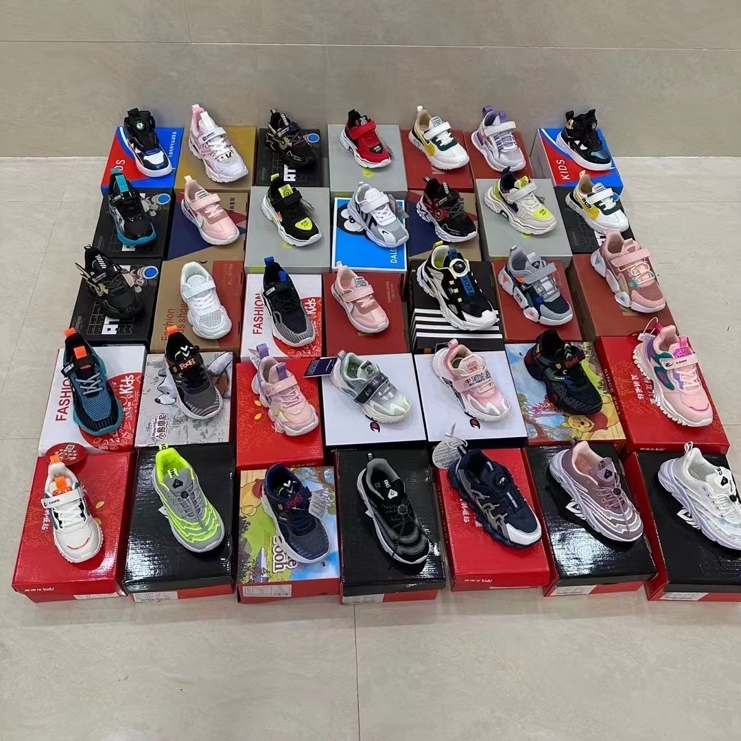 Wholesale Cheap Stock Casual Shoes Fashion Design Men Women Mixed Shoes Stock Sneakers Stock Shoes For Kids