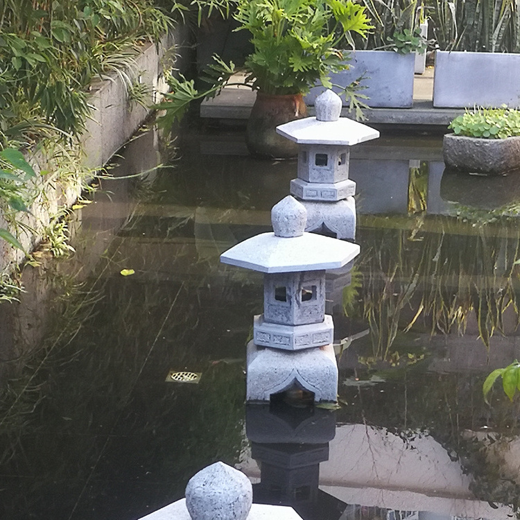 Yellow Granite Japanese Style Garden Stone Lantern Outdoor Decoration Lantern