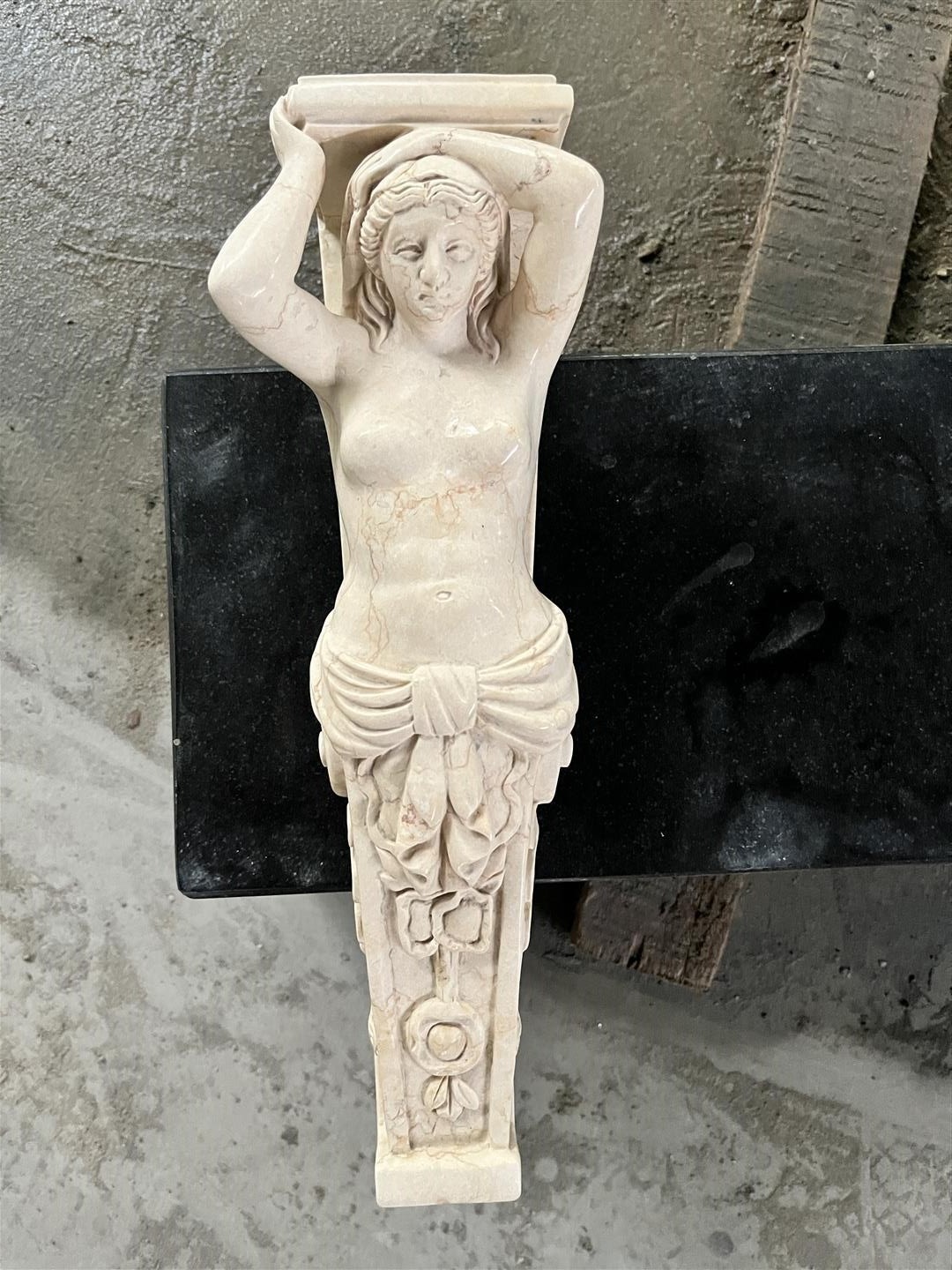 Roman Style Beige Marble Stone Column Carving Statues Designs Corbels For Wall Relief