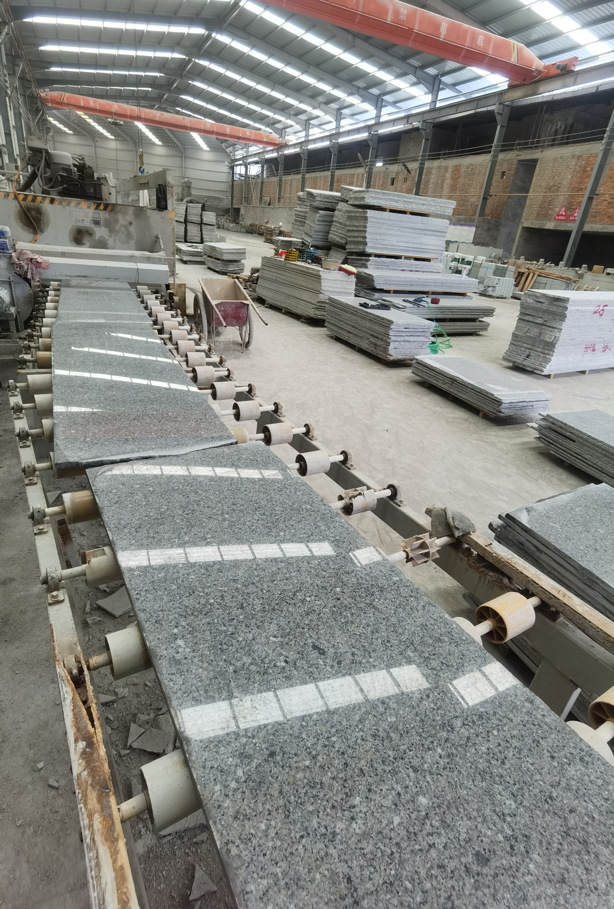 Wholesale Cheap Natural Grey Granite Patio Polished Slabs For Flooring