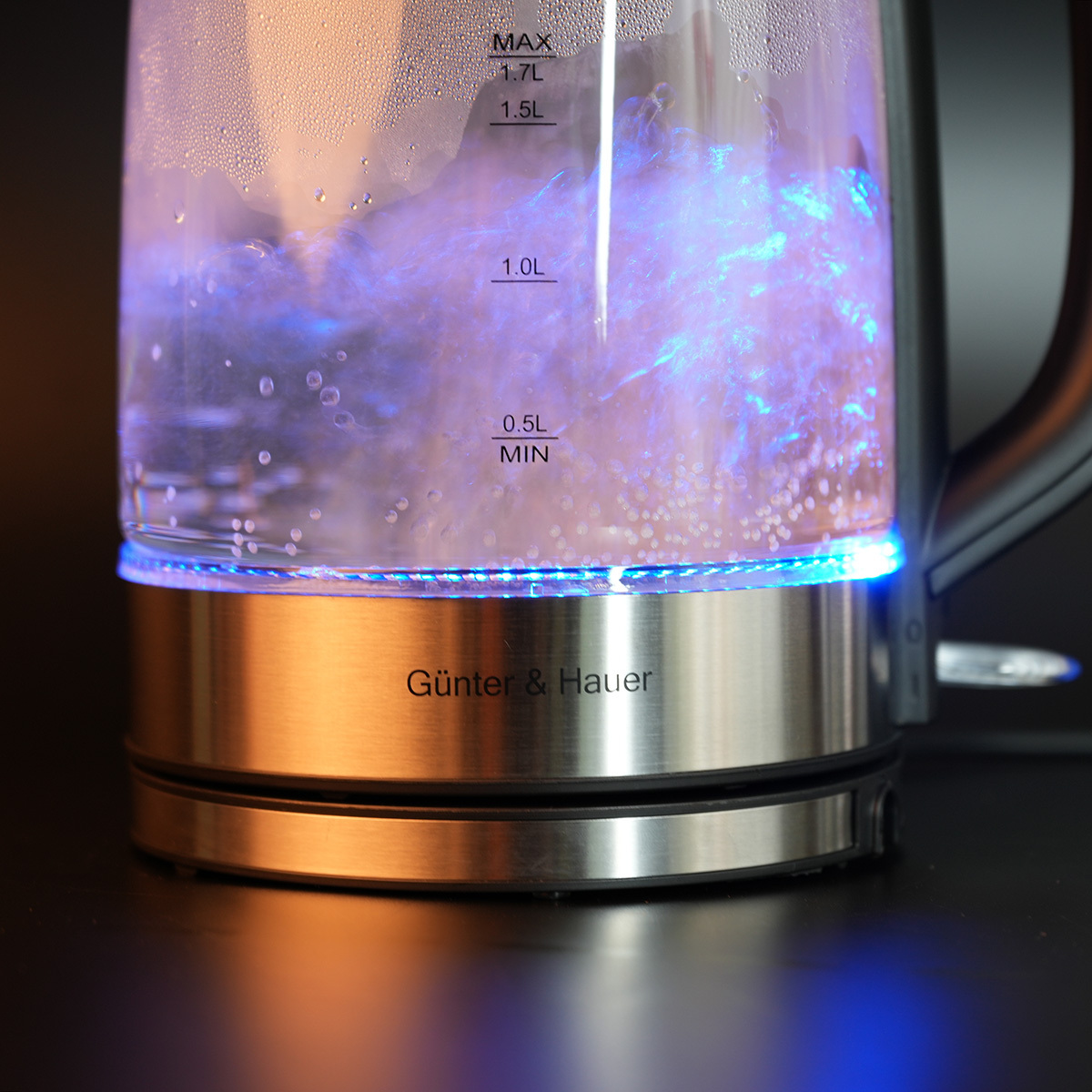 Factory Price Electric Glass Kettle Hot Water Fast Boiler Tea Maker Blue LED Light 1.7L Glass Kettle With UK Strix controller