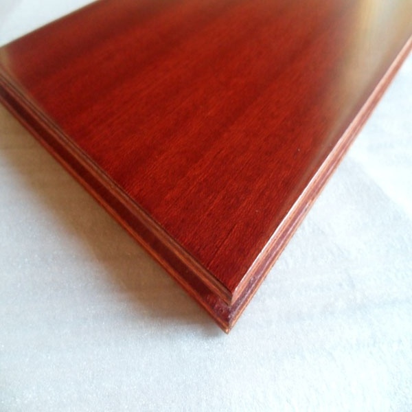 glossy finished natural color African Sapele engineered wood flooring