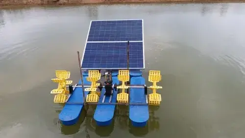 DC 48V Aquaculture Digital Machine 4 Impellers Paddle Wheel Solar Powered Aerator For Big Fish Shrimp Pond Farm Aeration