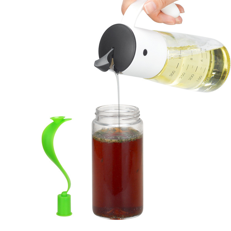 New design Plastic Top Press-Mixer Hand salad dressing shaker  and  Salad Blender with 330ML Borosilicate Glass