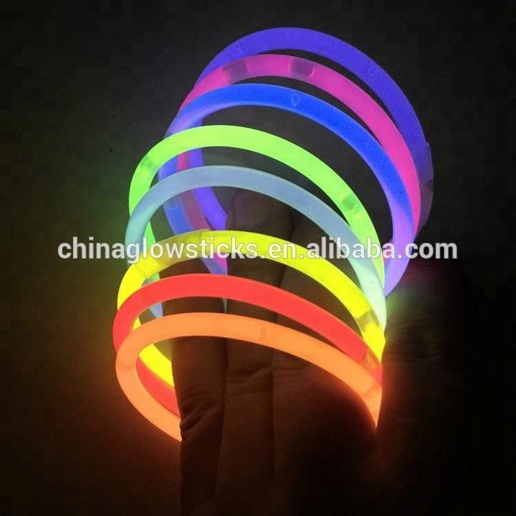 Funny toys 8 inch glow stick bracelet party