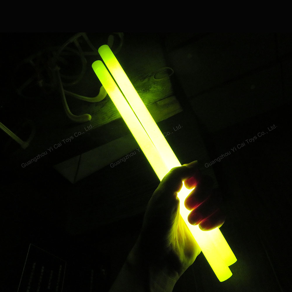 Pafu Glowsticks for Parties and Kids Chem Light Sticks with 12 Hour Duration Ultra Bright 12 Inch Large Glow Sticks