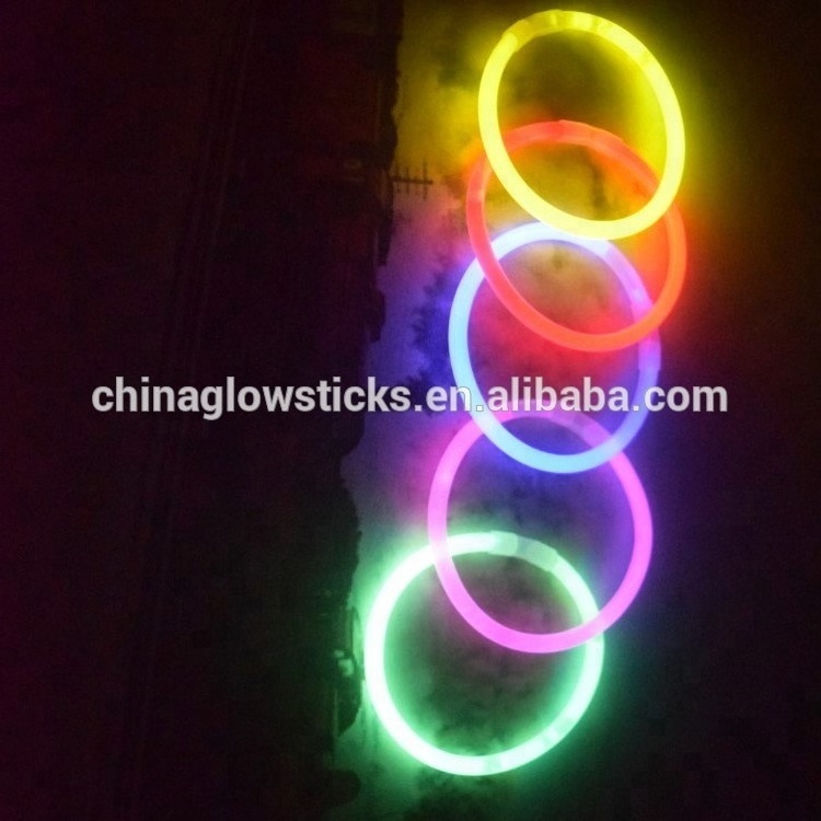 Funny toys 8 inch glow stick bracelet party