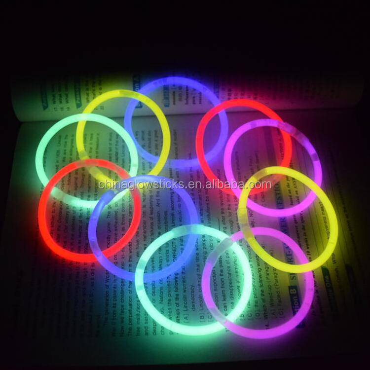 Pafu Neon Party Glow Necklaces and Bracelets with Connectors Party Decorations 8 Inch Glow in The Dark Glow Stick