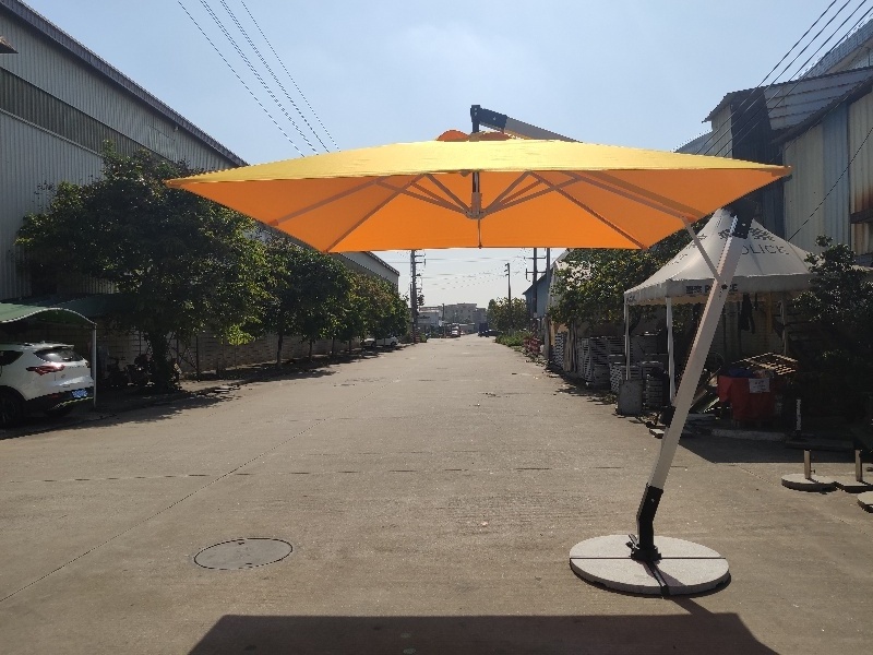 Wholesale Heavy Duty Side Pole Aluminum Cantilever  heavy Pagoda Fancy Garden  Offset Patio Parasol Outdoor Patio Umbrella