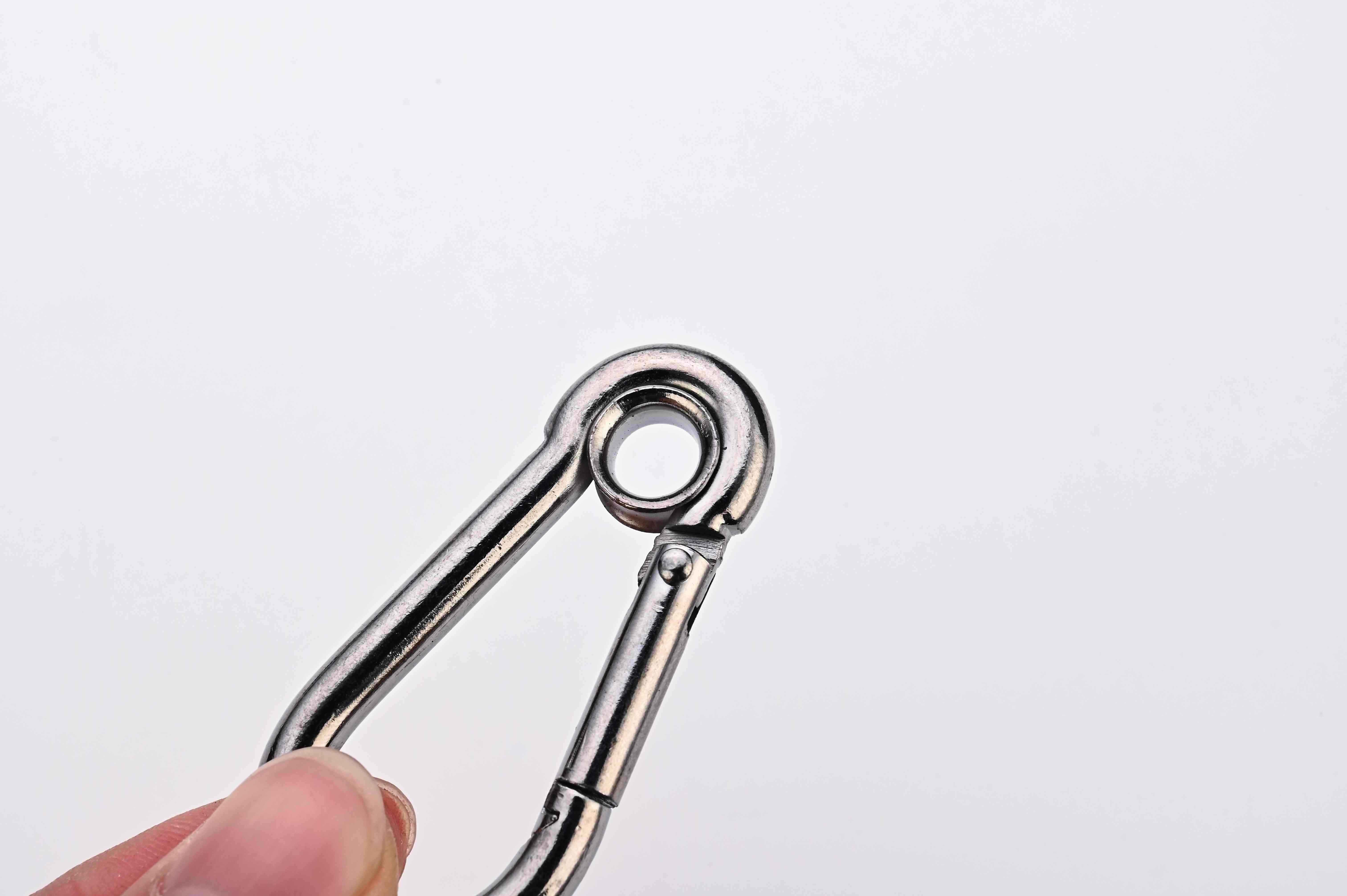 Factory direct sales  hardware buckle spring hook stainless steel mountaineering buck carabiner Gourd shaped Head band