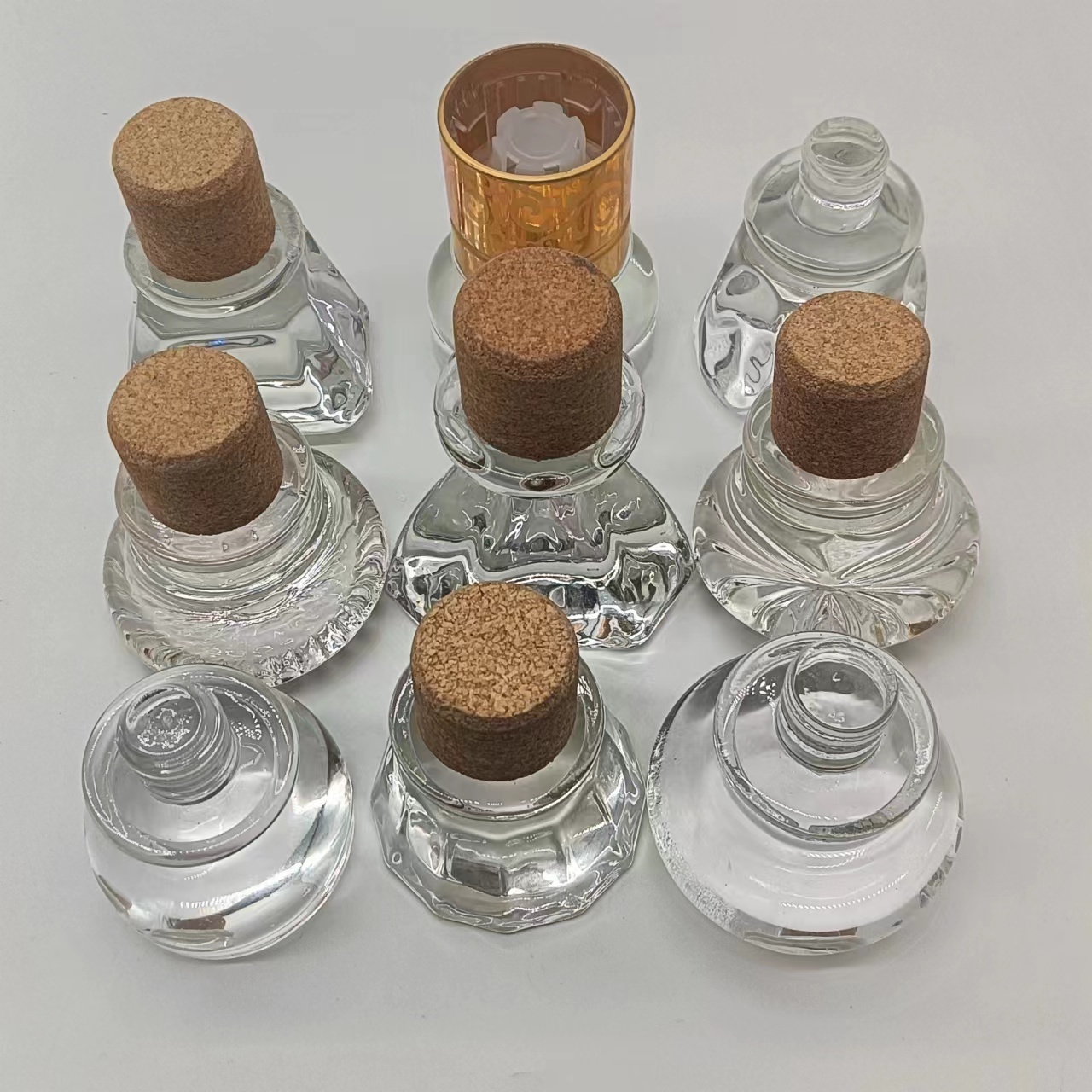 High quality and competitive price Custom Glass Bottle Lid Closure top crystal cork for wine glass bottle