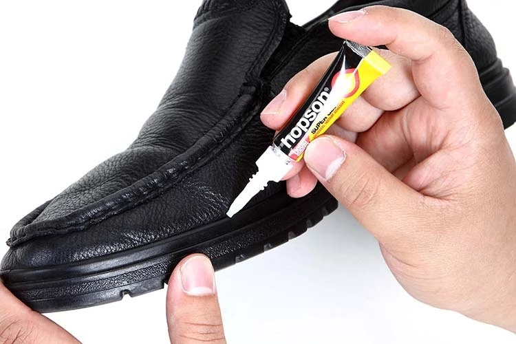 Neoprene glue shoe adhesive for synthetic leather shoe making shoe pasting